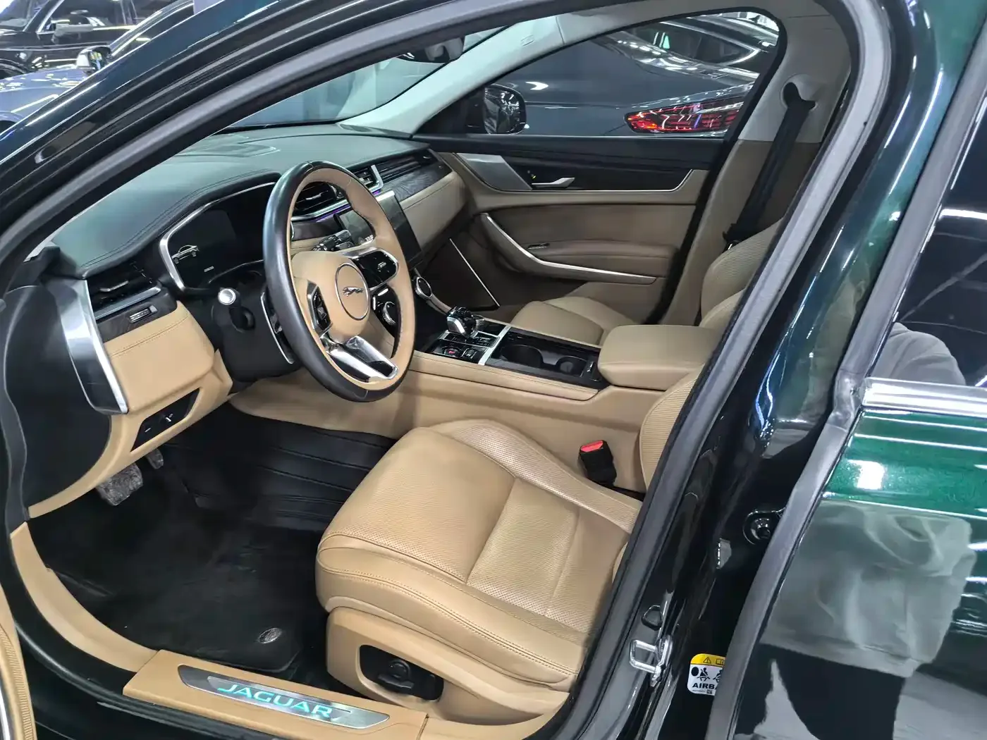 Jaguar Jaguar XFL 2021 XFL 2.0T P250 2WD Premium Luxury Edition — Фото автомобиля 7