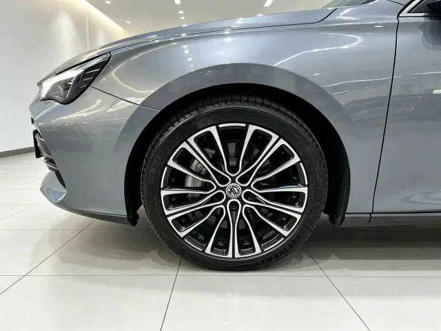 MG 7 — Фото автомобиля 12