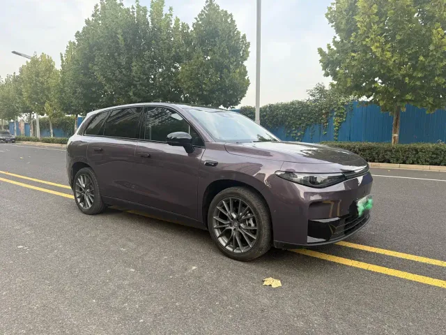 Leapmotor C10 — Фото автомобиля 3