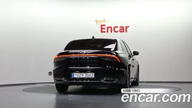 Hyundai Grandeur Grandeur (New) — Фото автомобиля 4
