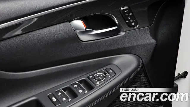 Hyundai Santafe Новый Santa Fe — Фото автомобиля 17