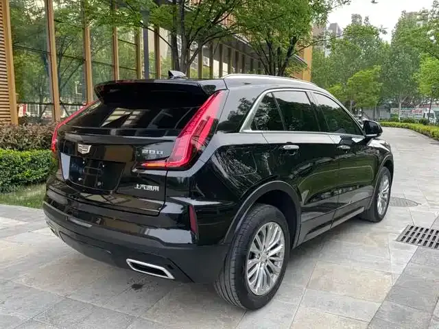 Cadillac XT4 — Фото автомобиля 2