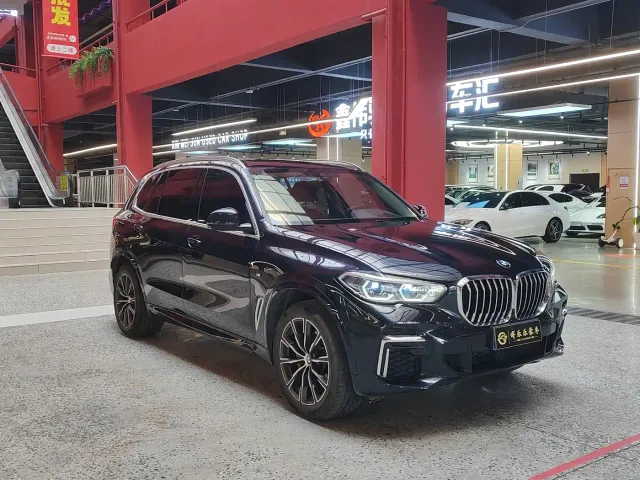BMW X5 — Фото автомобиля 3