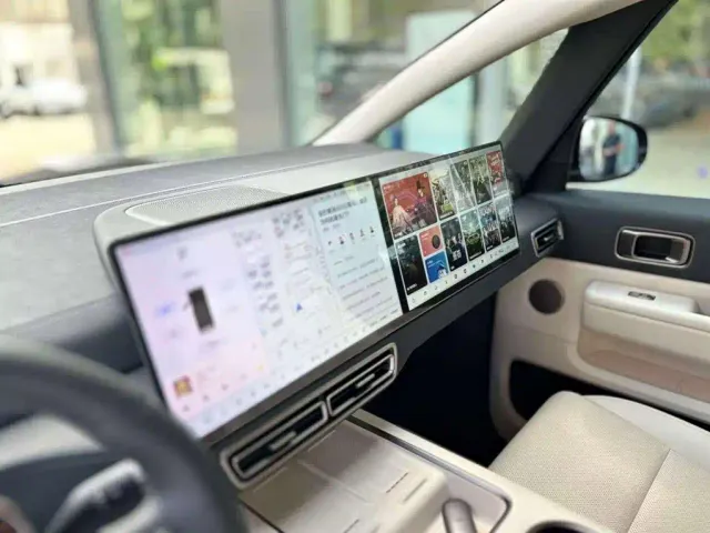 Li Auto MEGA — Фото автомобиля 16