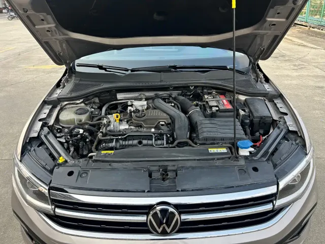 Volkswagen Bora — Фото автомобиля 16