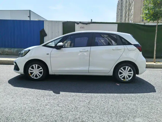 Honda Fit — Фото автомобиля 11
