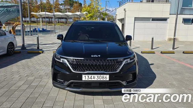Фотография автомобиля — Kia Carnival 4th Gen