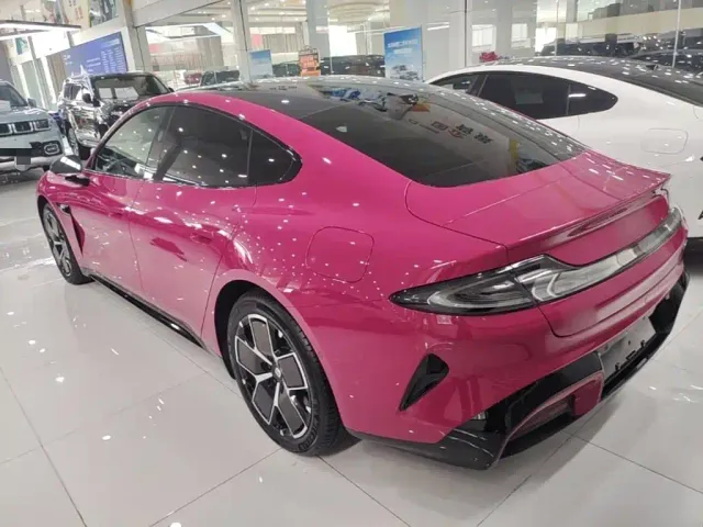 Xiaomi SU7 — Фото автомобиля 4