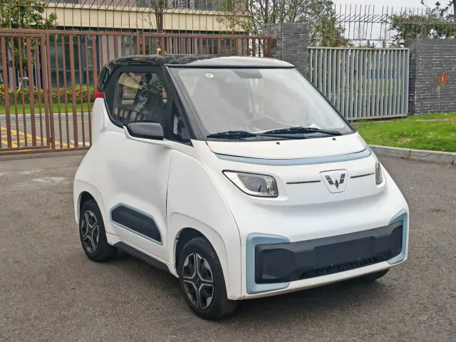 Wuling NanoEV — Фото автомобиля 3