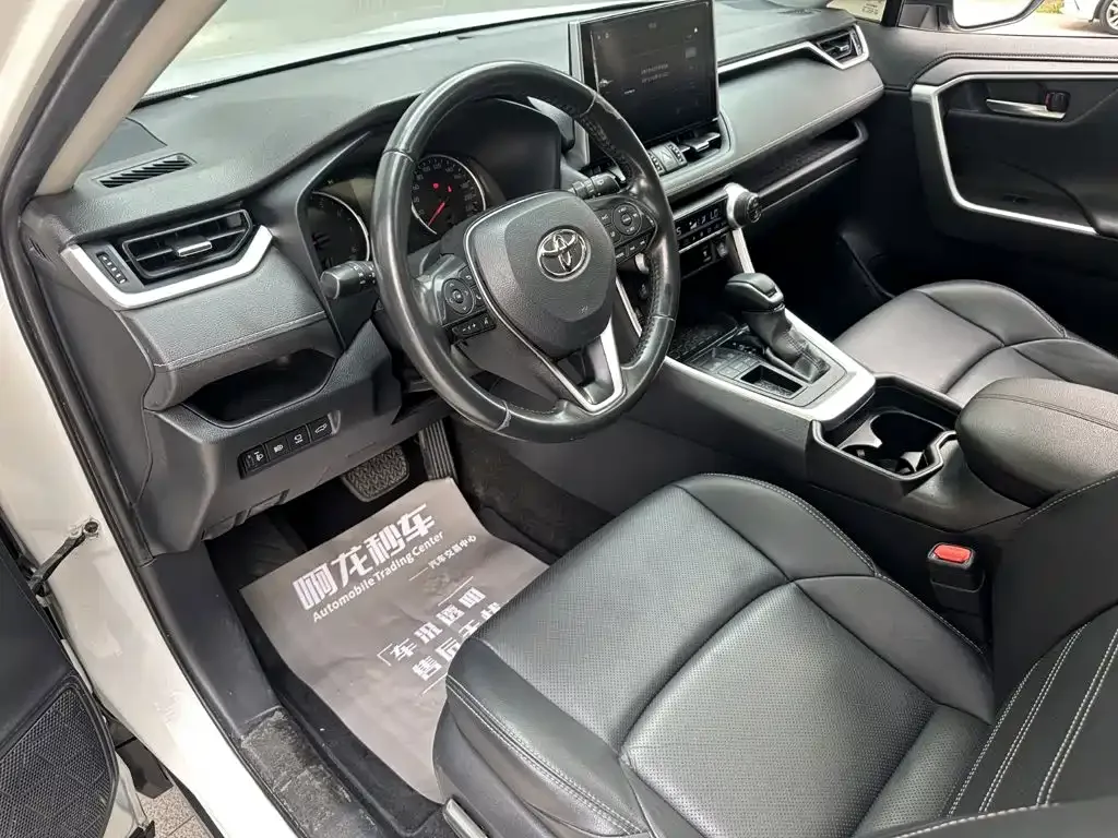 Toyota Wildlander 2022 2.0L CVT FWD Premium Edition — Фото автомобиля 10