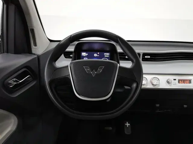 Wuling Hongguang Mini EV — Фото автомобиля 11