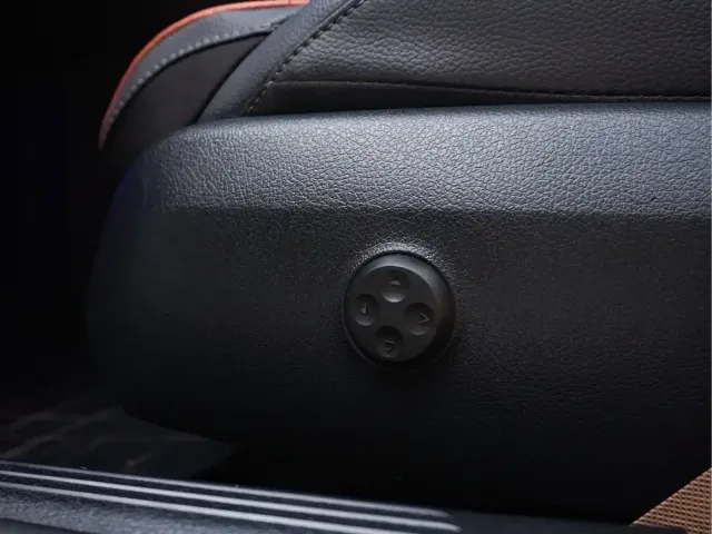 Mercedes-Benz C-Class — Фото автомобиля 13