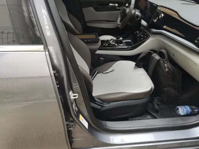 BYD Qin PLUS — Фото автомобиля 24