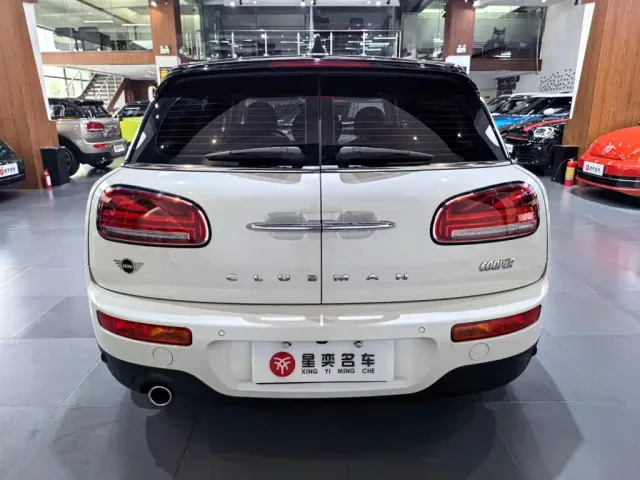 MINI Clubman — Фото автомобиля 4