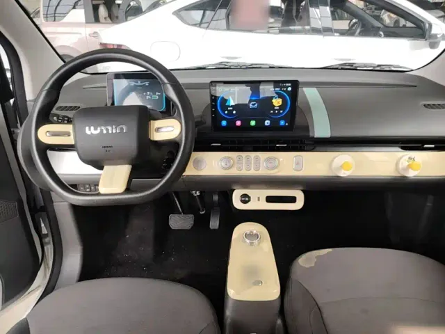 Changan Lumin — Фото автомобиля 9