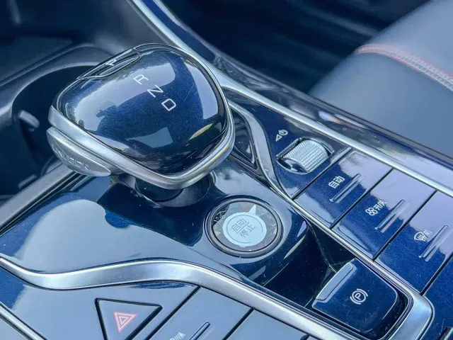 BYD Qin PLUS — Фото автомобиля 11