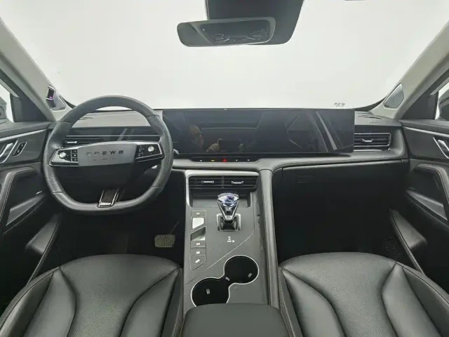 Roewe RX5 — Фото автомобиля 5