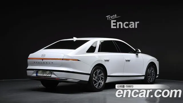 Hyundai Grandeur GN7 — Фото автомобиля 2