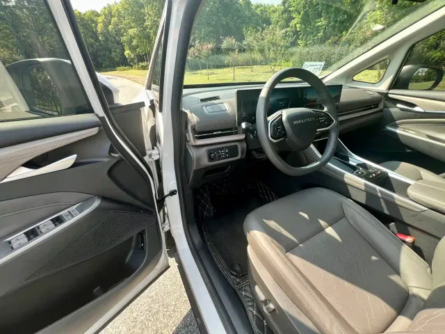 Maxus G50 — Фото автомобиля 4