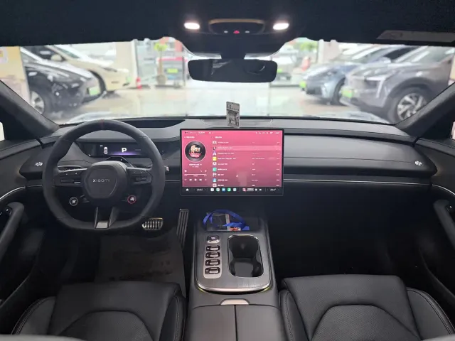 Xiaomi SU7 — Фото автомобиля 9