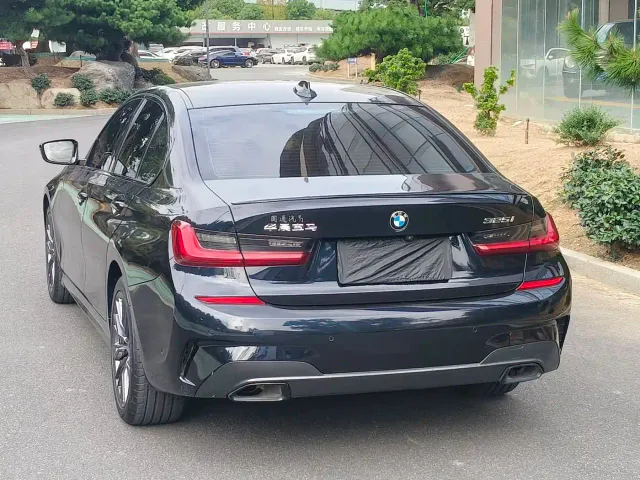 BMW 3 Series — Фото автомобиля 17