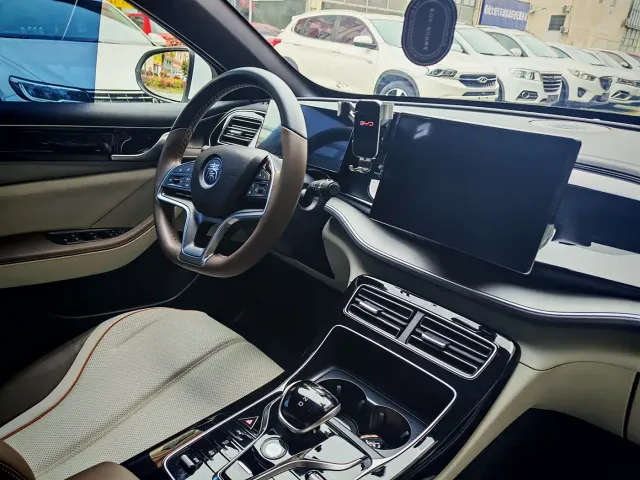 BYD Qin PLUS — Фото автомобиля 18