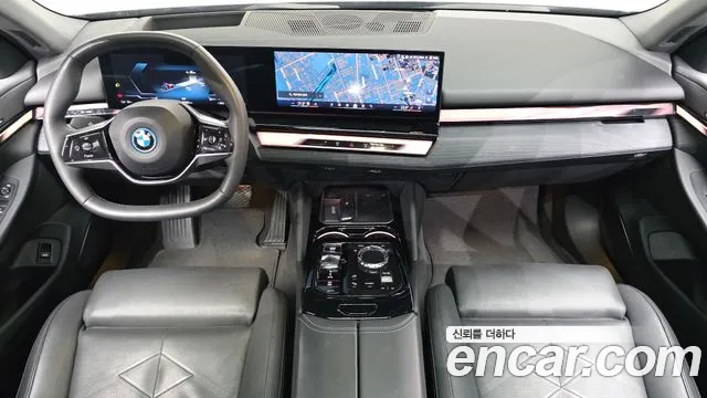 BMW i5 — Фото автомобиля 6