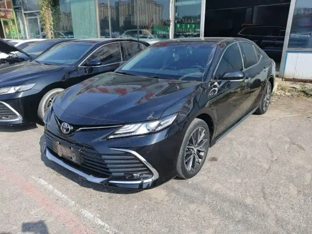 Фотография автомобиля — Toyota Camry