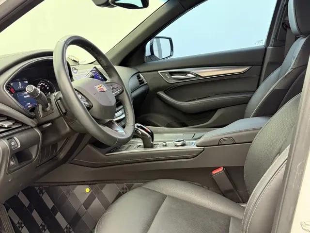 Cadillac CT5 — Фото автомобиля 8