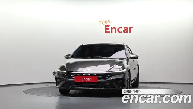 Hyundai Avante CN7 — Фото автомобиля 3