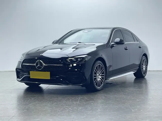 Фотография автомобиля — Mercedes-Benz C-Class