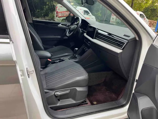 Volkswagen Tiguan L — Фото автомобиля 20