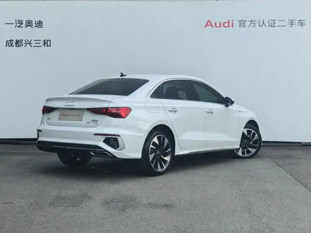 Audi A3 — Фото автомобиля 4