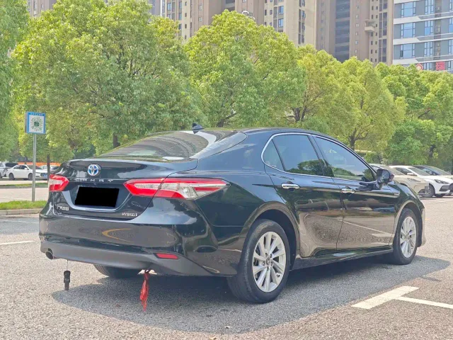 Toyota Camry — Фото автомобиля 4