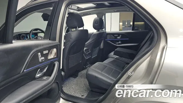 Mercedes-Benz GLE-Class — Фото автомобиля 10