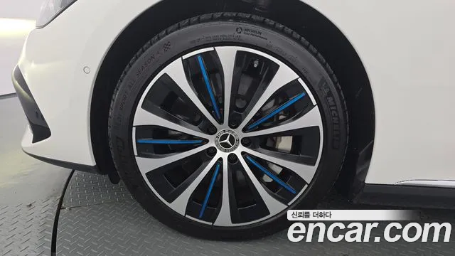 Mercedes-Benz EQE V295 — Фото автомобиля 5