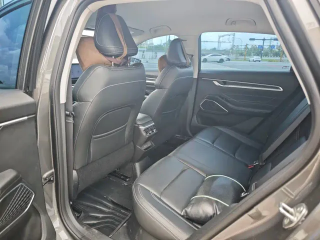 Geely Emgrand — Фото автомобиля 8
