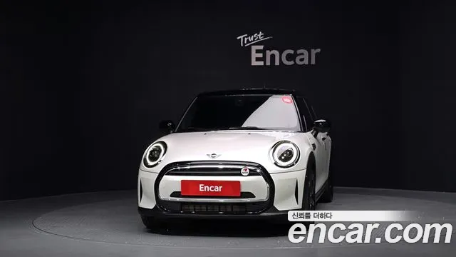 Mini Cooper Cooper 5 дверей Classic — Фото автомобиля 3