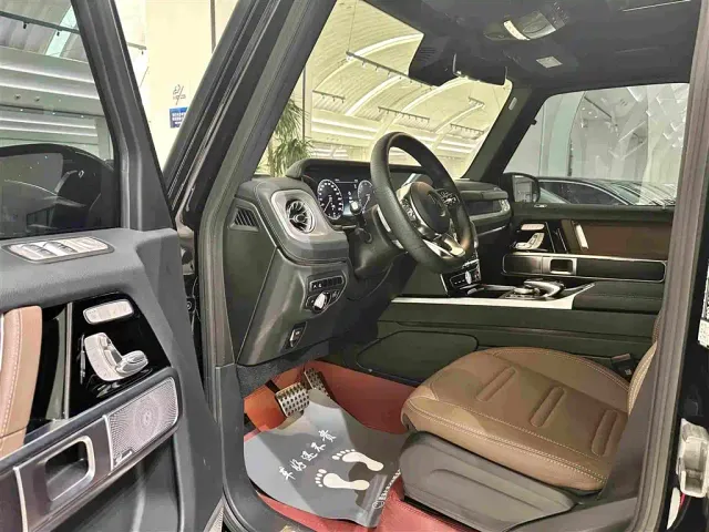 Mercedes-Benz G-Class — Фото автомобиля 10