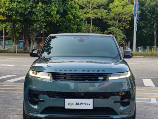 Land Rover Range Rover Sport — Фото автомобиля 2