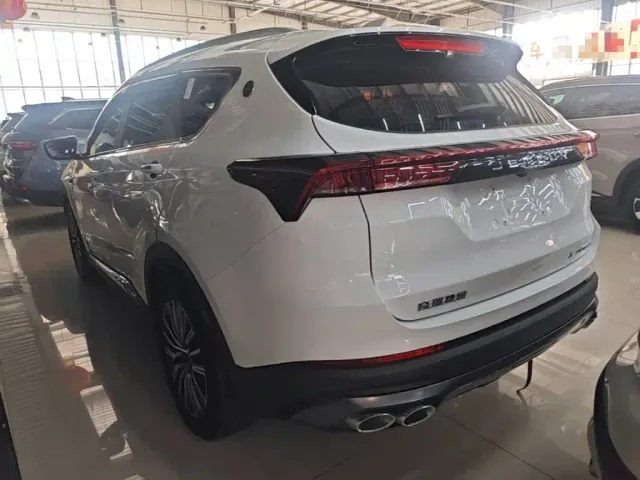 Jetour X70 Plus — Фото автомобиля 4