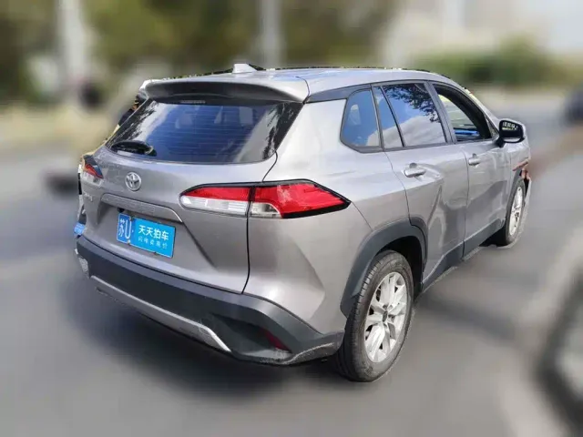 Toyota Corolla Cross — Фото автомобиля 2