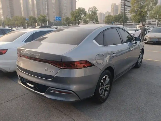 BYD Qin PLUS — Фото автомобиля 6