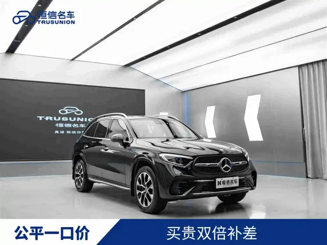 Фотография автомобиля — Mercedes-Benz GLC-Class