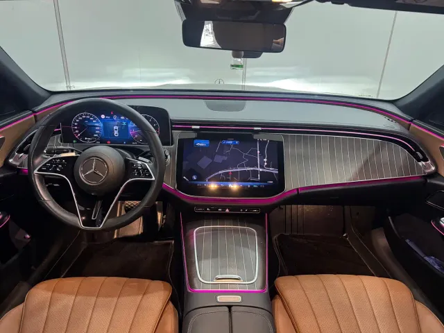 Mercedes-Benz E-Class — Фото автомобиля 11