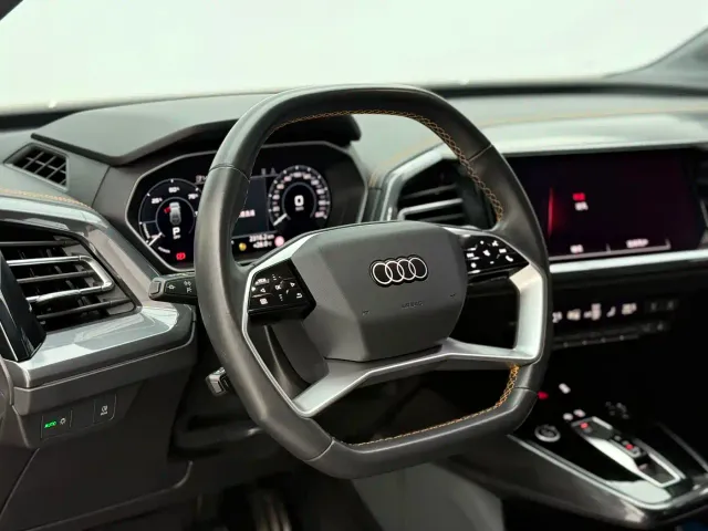 Audi Q4 e-tron — Фото автомобиля 12