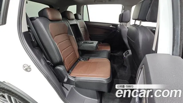 Volkswagen Tiguan — Фото автомобиля 11