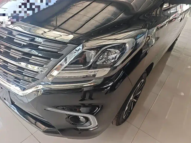 Forthing Fengxing M7 — Фото автомобиля 23