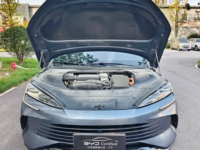 BYD Seal — Фото автомобиля 2