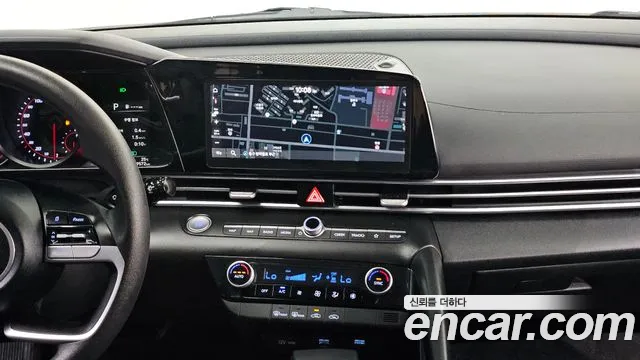 Hyundai AVANTE Avante (CN7) — Фото автомобиля 15